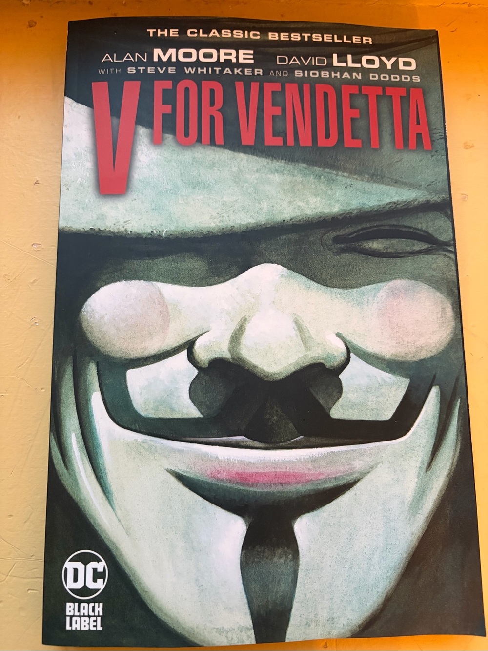 Black Label V for Vendetta book  - White, Black, Red Artwork